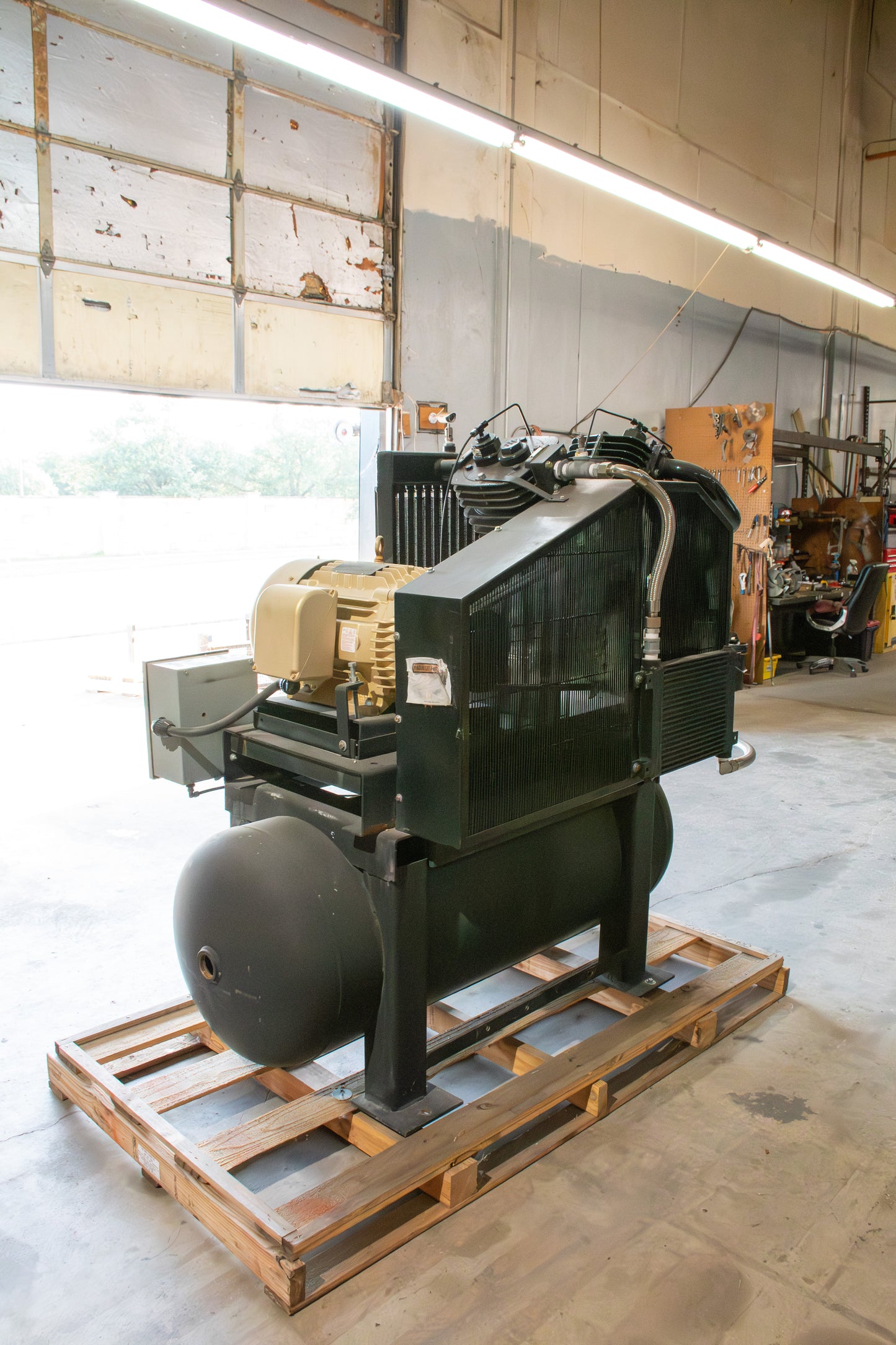 25 HP Reciprocating Air Compressor - 120 Gallon Tank