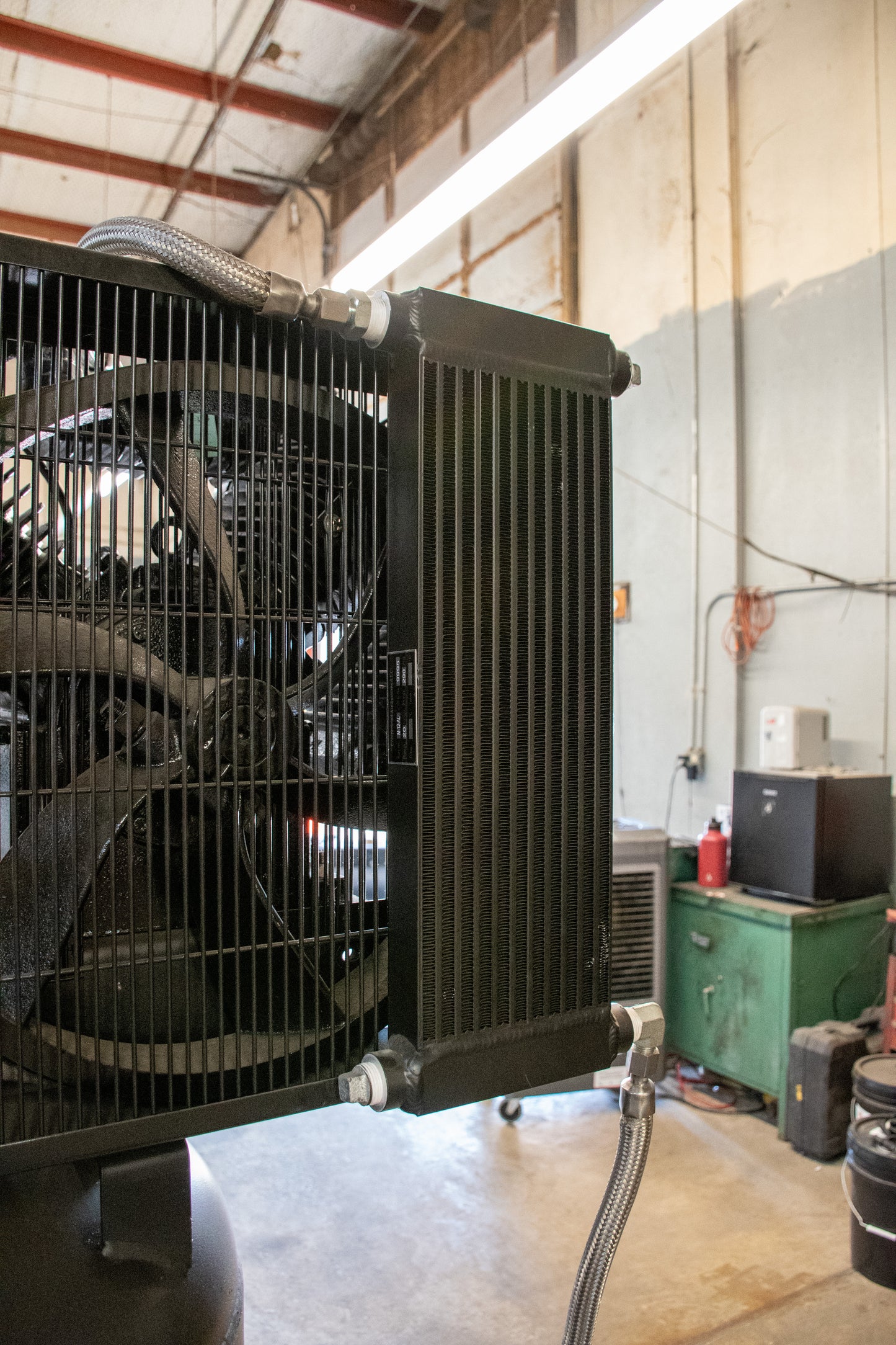 Like-New Heavy-Duty 7.5 HP Air Compressor with Premium Features